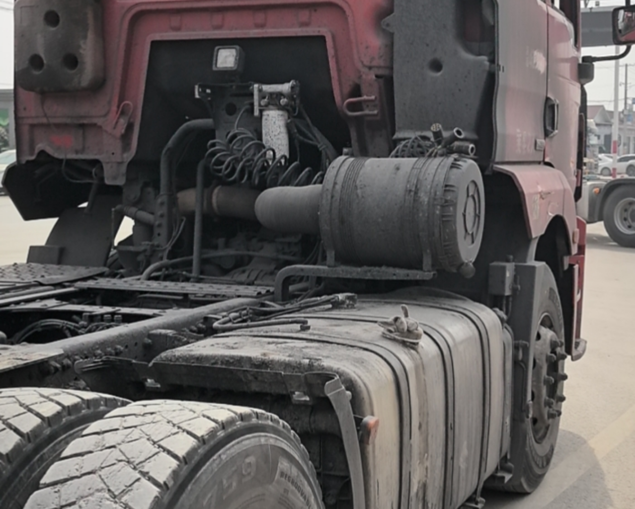 陕汽 德龙新M3000 460马力 6×4 牵引车 2