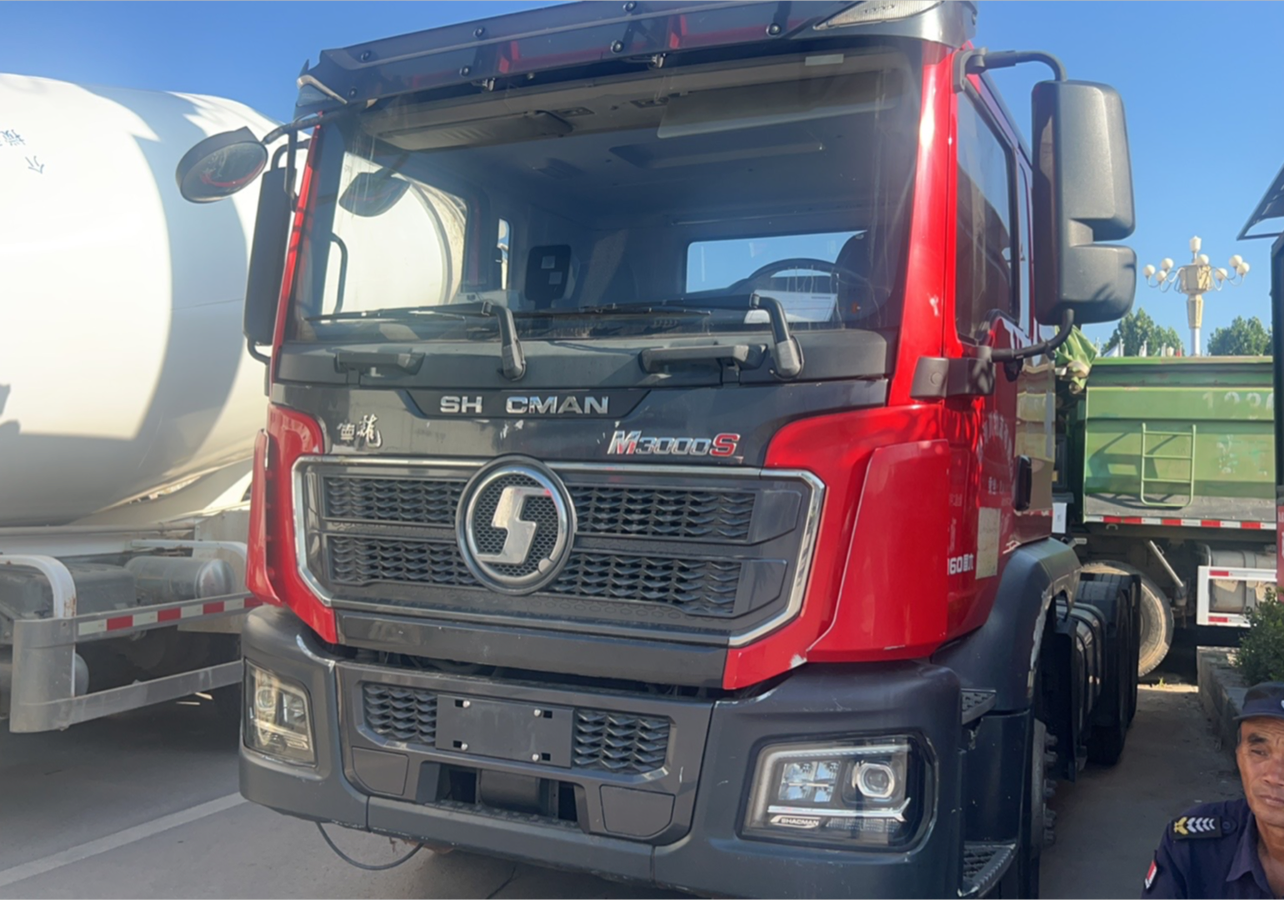 陕汽 德龙新M3000 460马力 6×4 牵引车