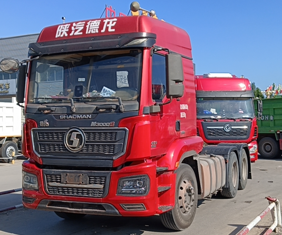 陕汽 德龙M3000S 460马力 6×4 牵引车