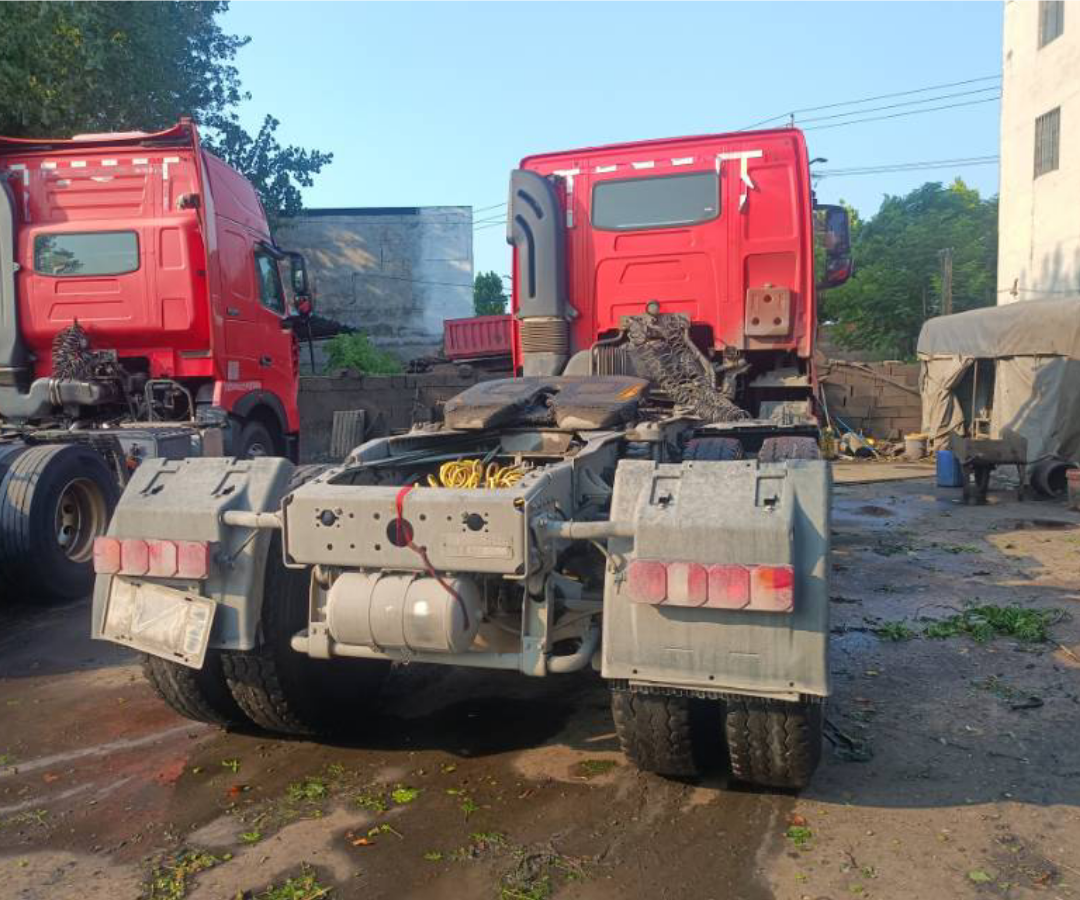 重汽豪沃 HOWO T7H 540马力 6×4 牵引车 2