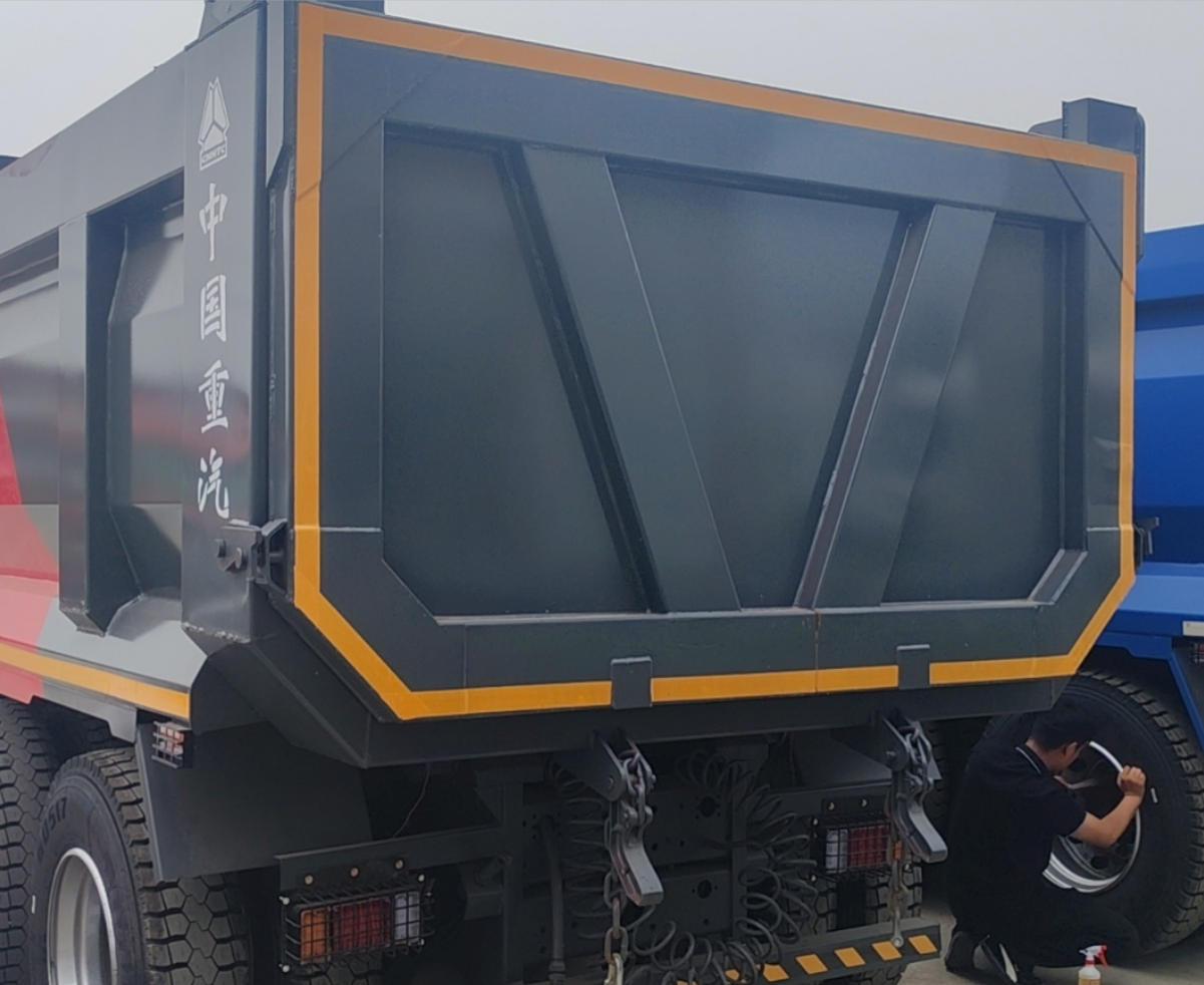 重汽豪沃 HOWO TX 460马力 6×4 自卸车 2
