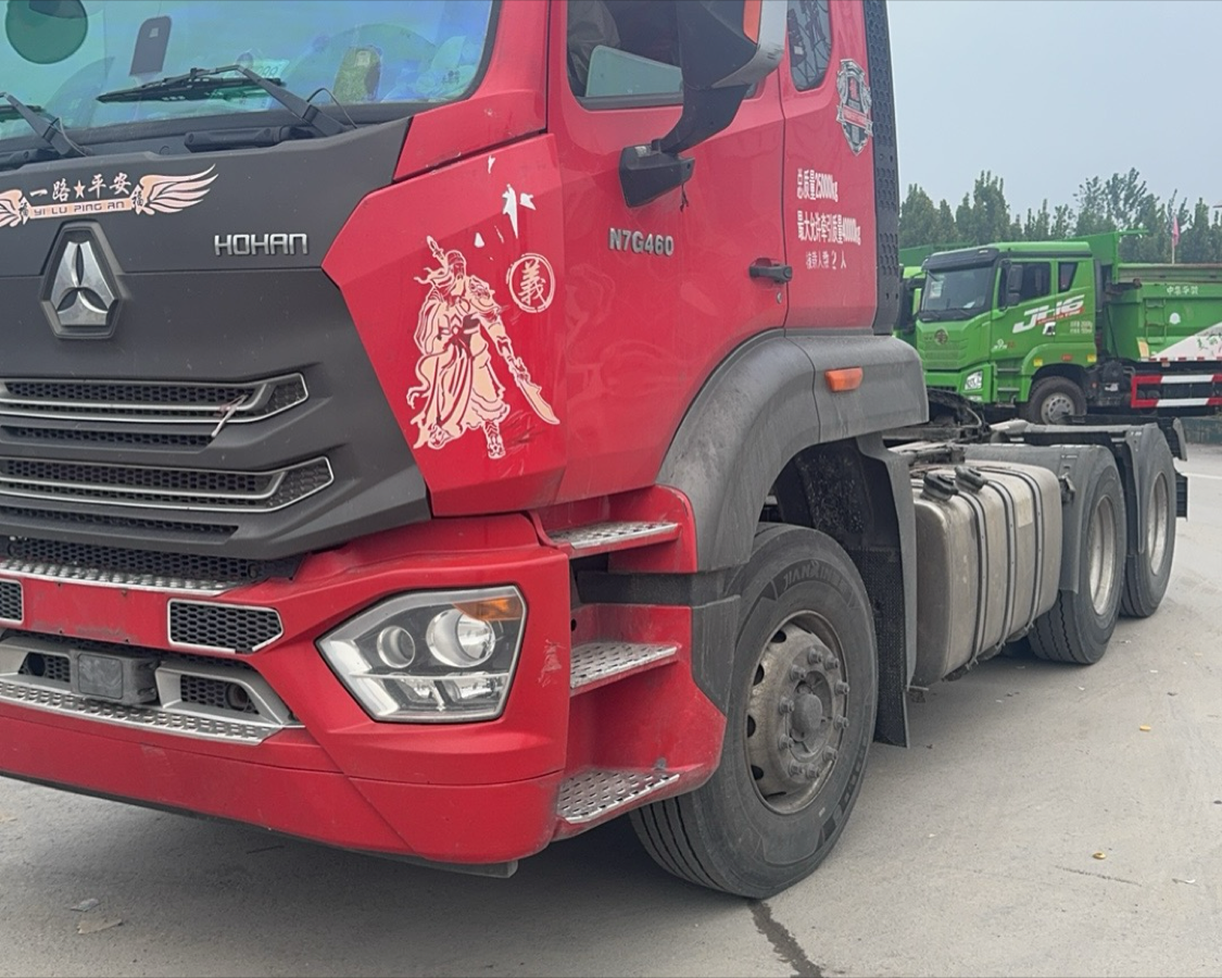 重汽豪沃 HOWO N7G 460马力 6×2 牵引车