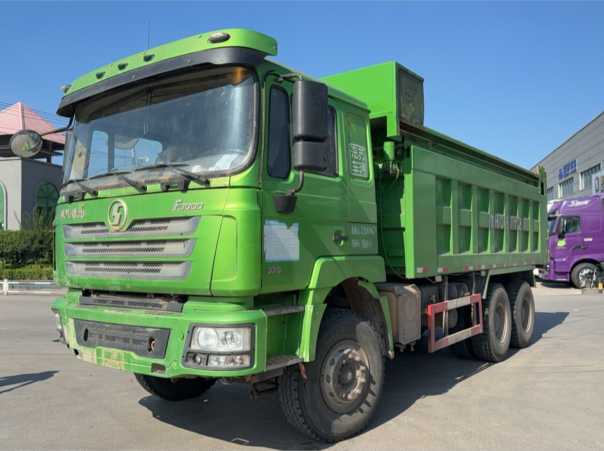 陕汽 德龙F3000 375马力 6×4 自卸车