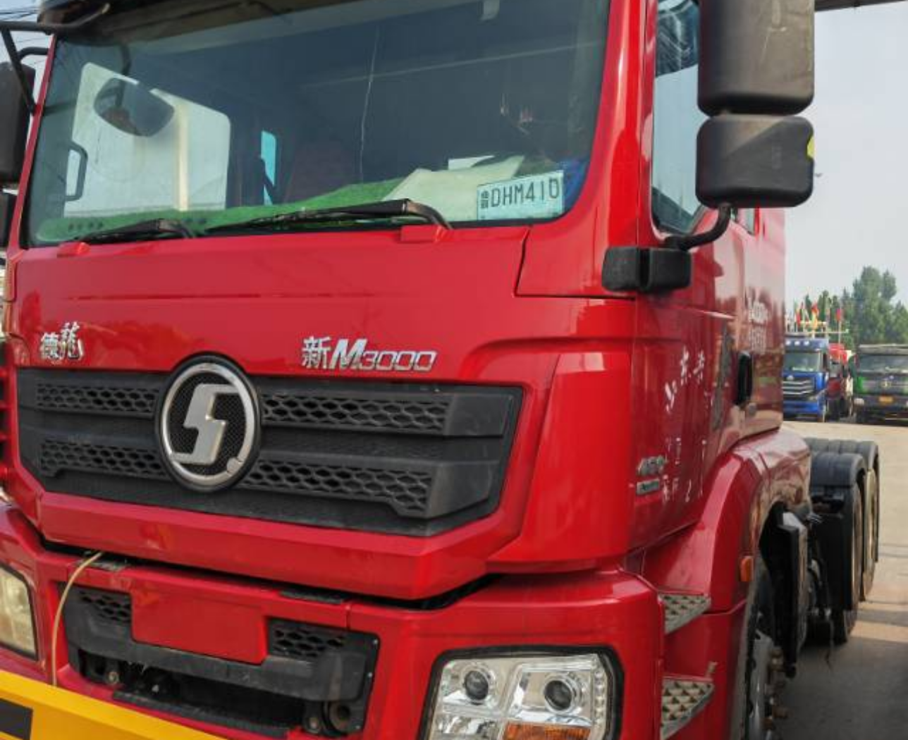 陕汽 德龙新M3000 460马力 6×4 牵引车