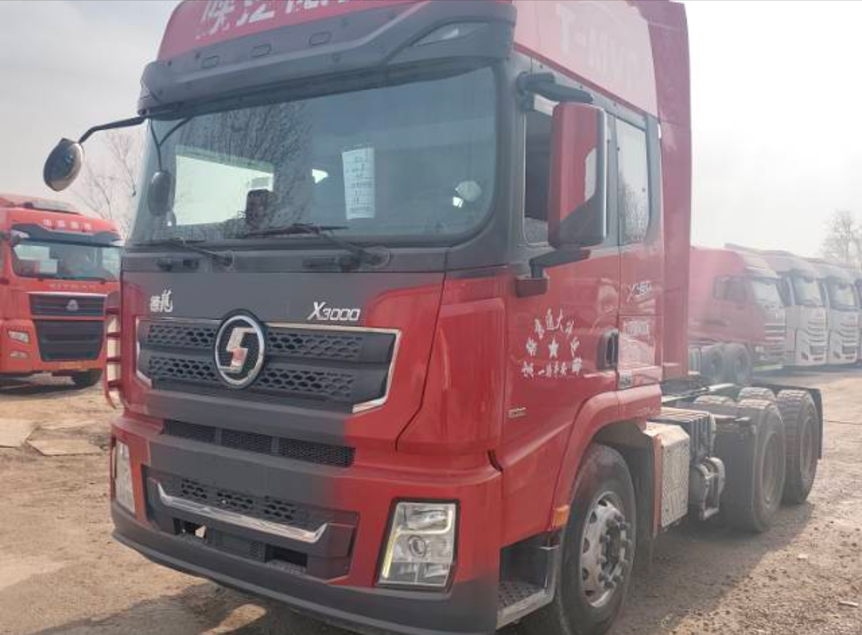 陕汽 德龙X3000 460马力 6×4 牵引车