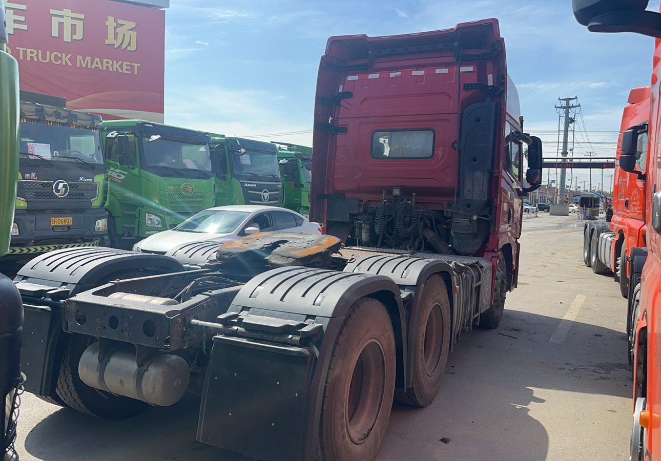 陕汽 德龙X5000 480马力 6×4 牵引车 2