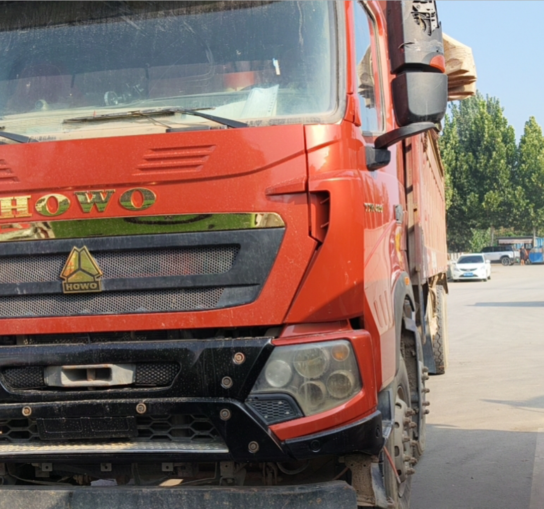 重汽豪沃 HOWO T7H 480马力 8×4 自卸车