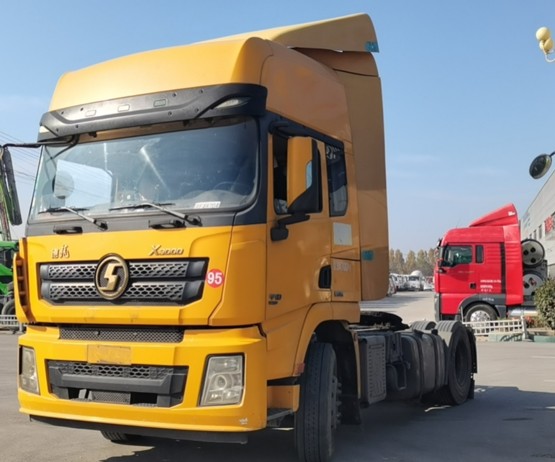 陕汽 德龙X3000 440马力 4×2 牵引车