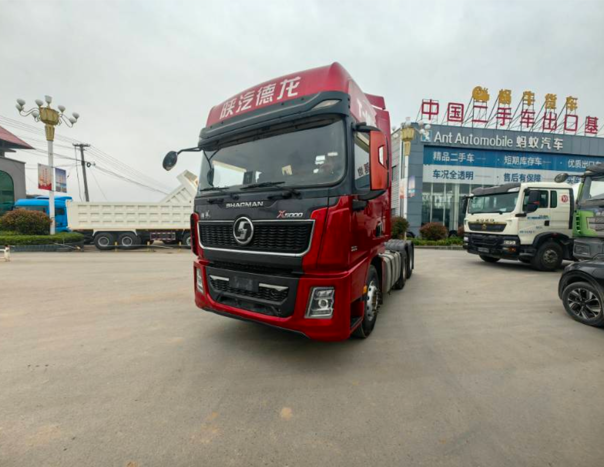 陕汽 德龙X5000 550马力 6×4 牵引车