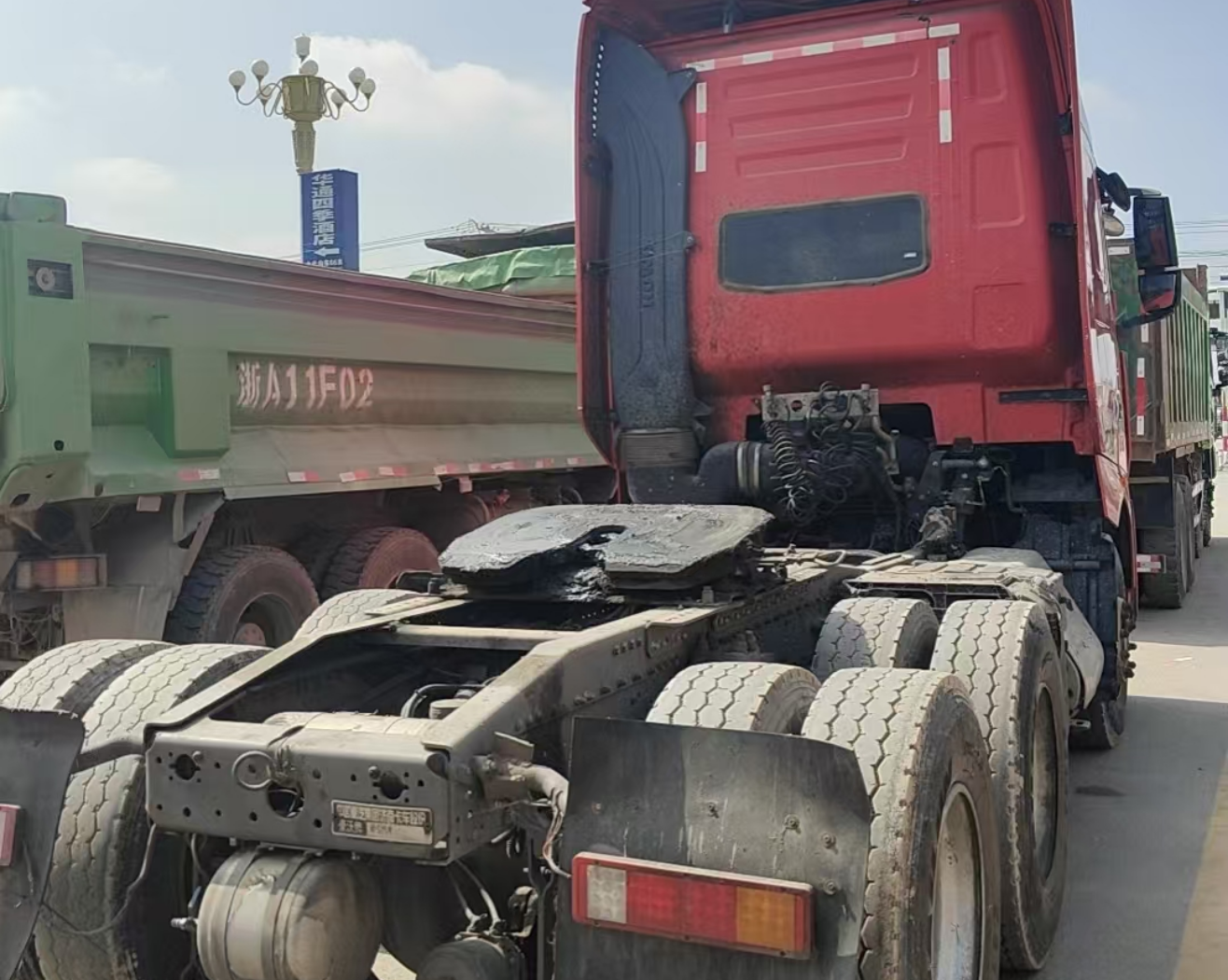重汽豪沃 HOWO TH7 500马力 6×4 牵引车 2