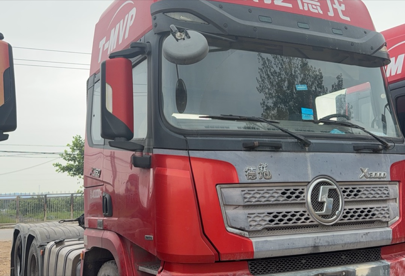 陕汽 德龙X3000 460马力 6×4 牵引车