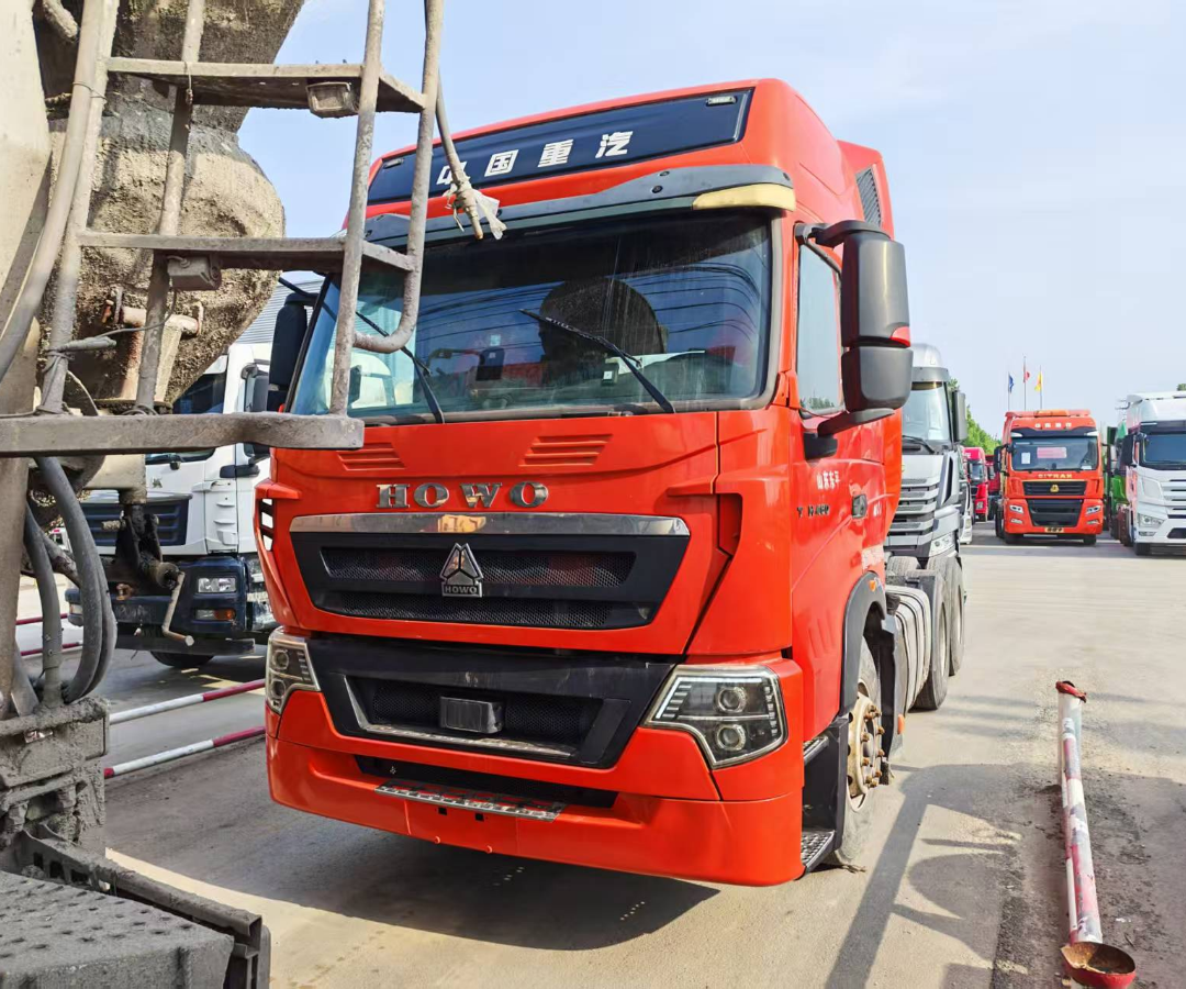 重汽豪沃 HOWO T7H 460马力 6×4 牵引车