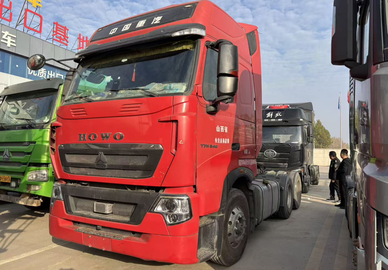 重汽豪沃 HOWO TH7 440马力 6×4 牵引车
