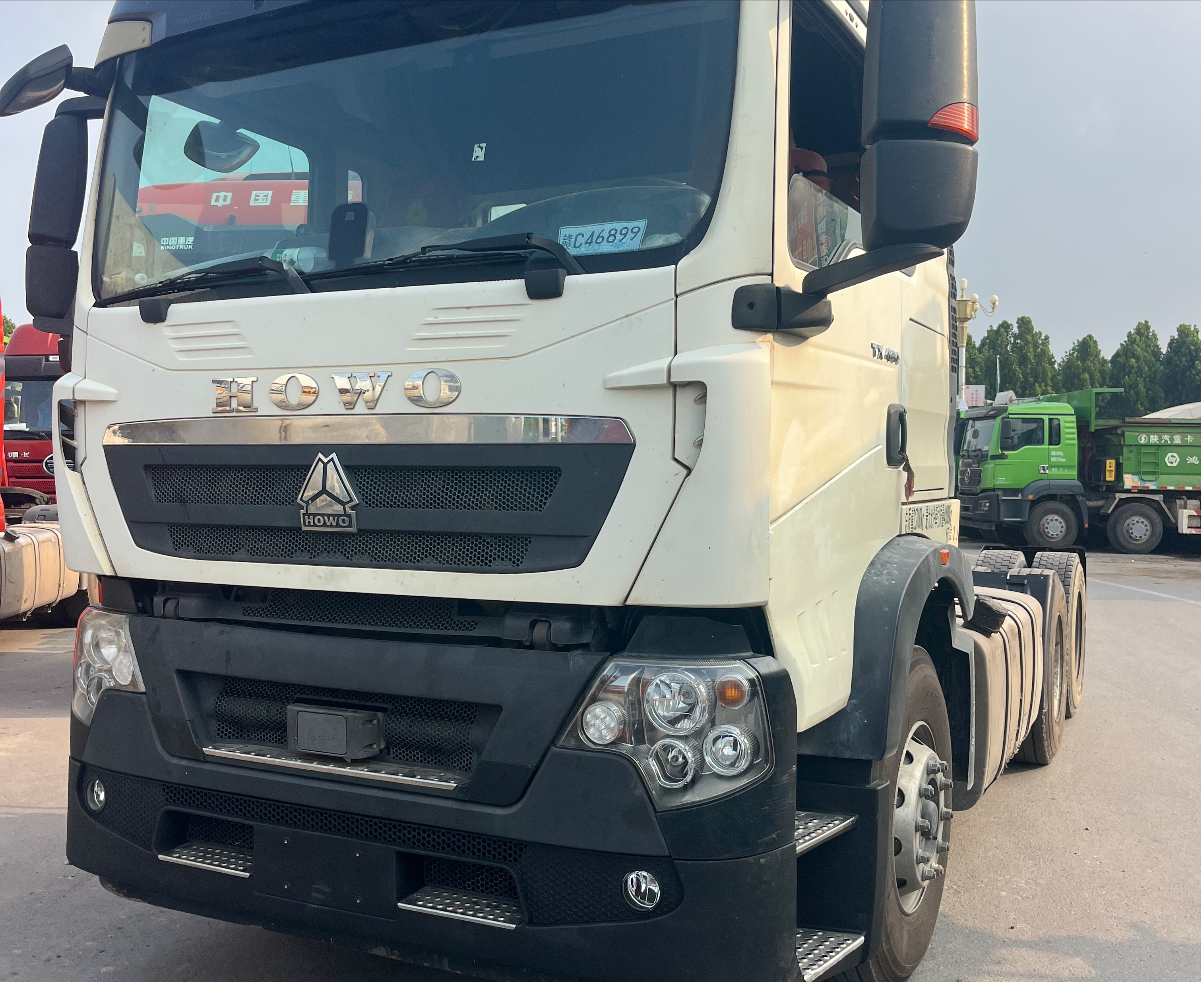 重汽豪沃 HOWO TX 460马力 6×4 牵引车