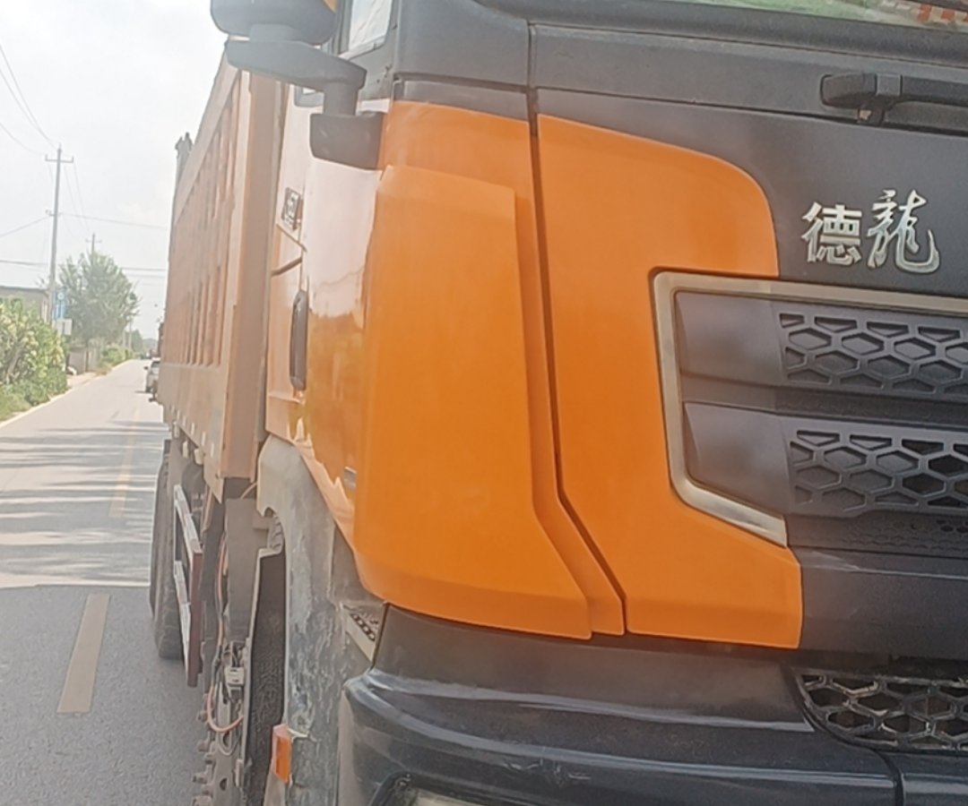 陕汽 德龙X3000 460马力 8×4 自卸车 2