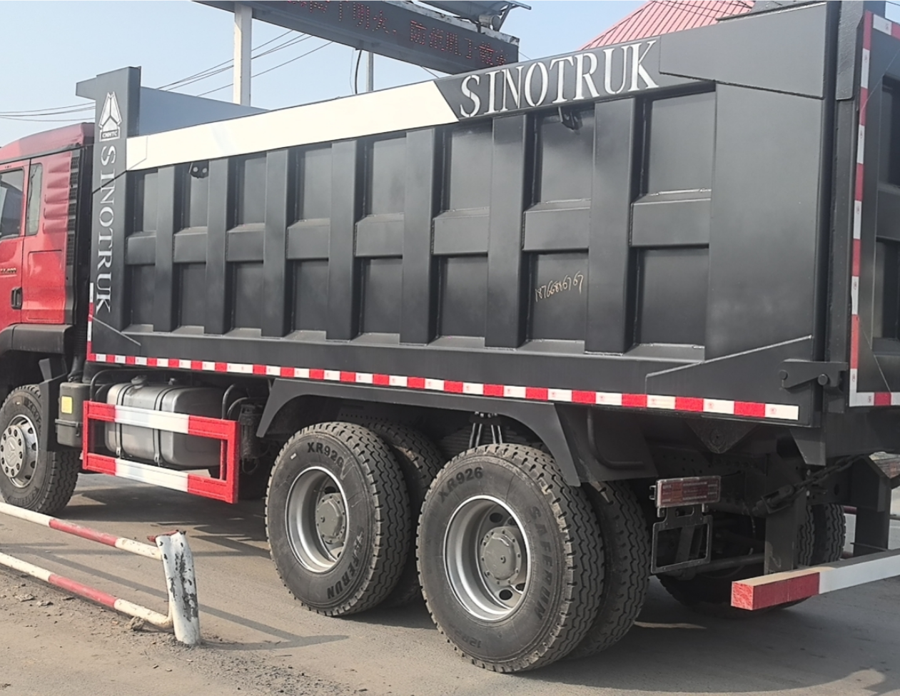 重汽豪沃 HOWO TX 400马力 6×4 自卸车 2