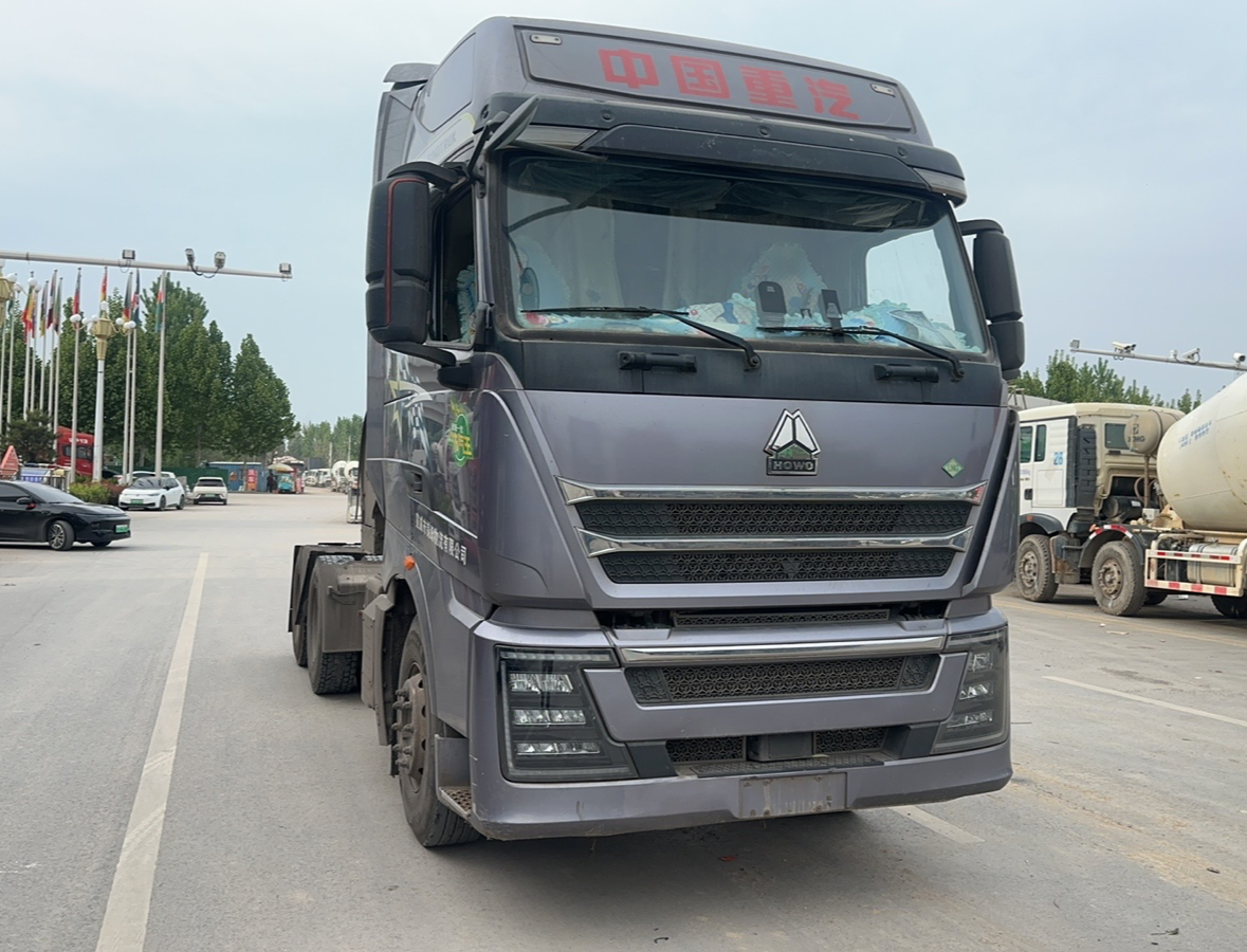 重汽豪沃 HOWO TH7 560马力 6×4 牵引车