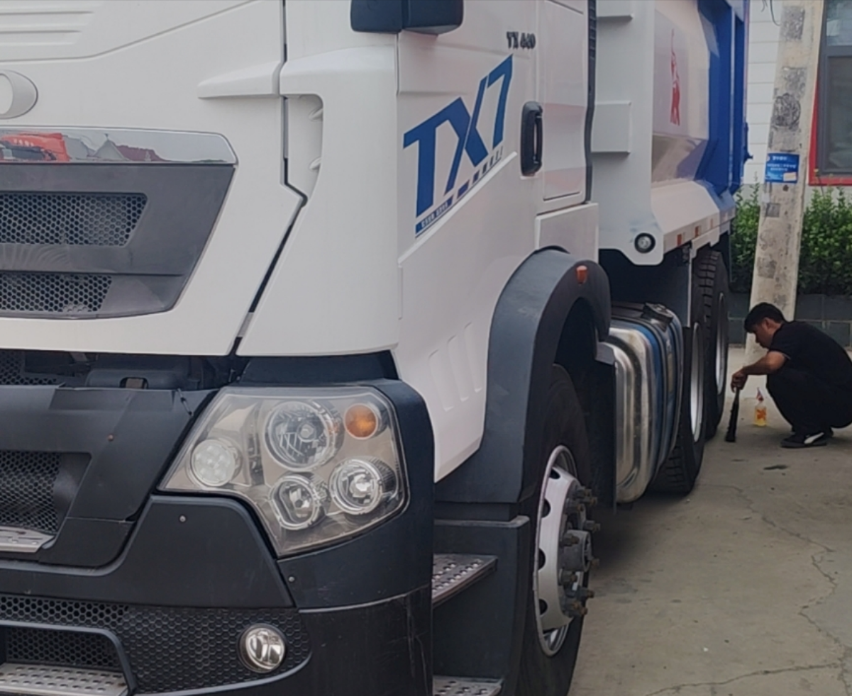 重汽豪沃 HOWO TX7 460马力 6×4 自卸车