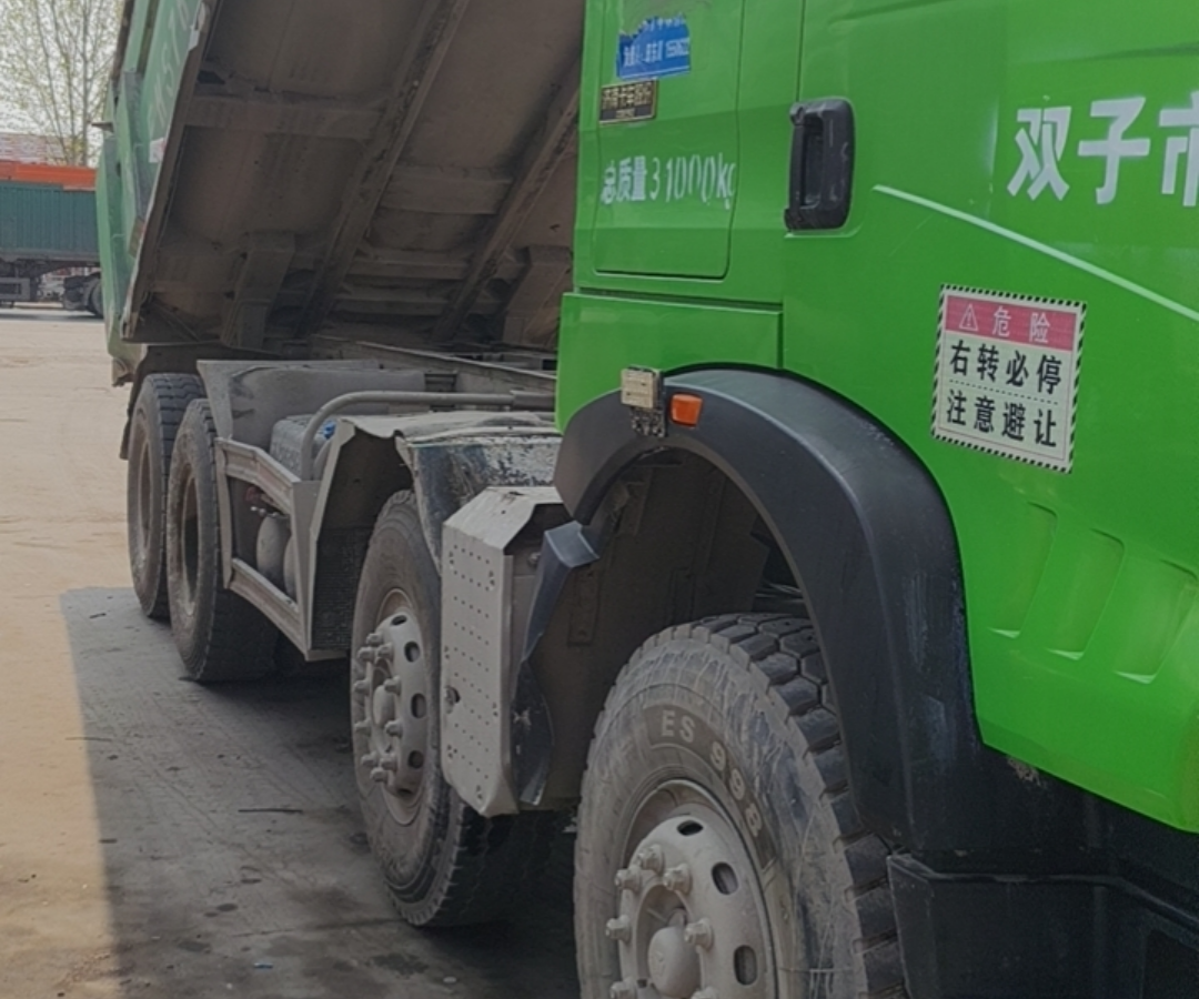 重汽豪沃 HOWO TX 400马力 8×4 自卸车 2