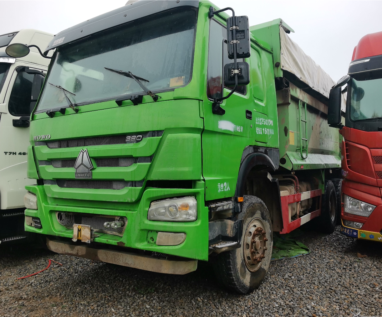 重汽豪沃 HOWO-7 380马力 6×4 自卸车 2