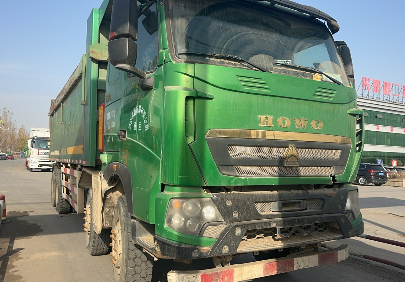 重汽豪沃 HOWO TH7 500马力 8×4 自卸车