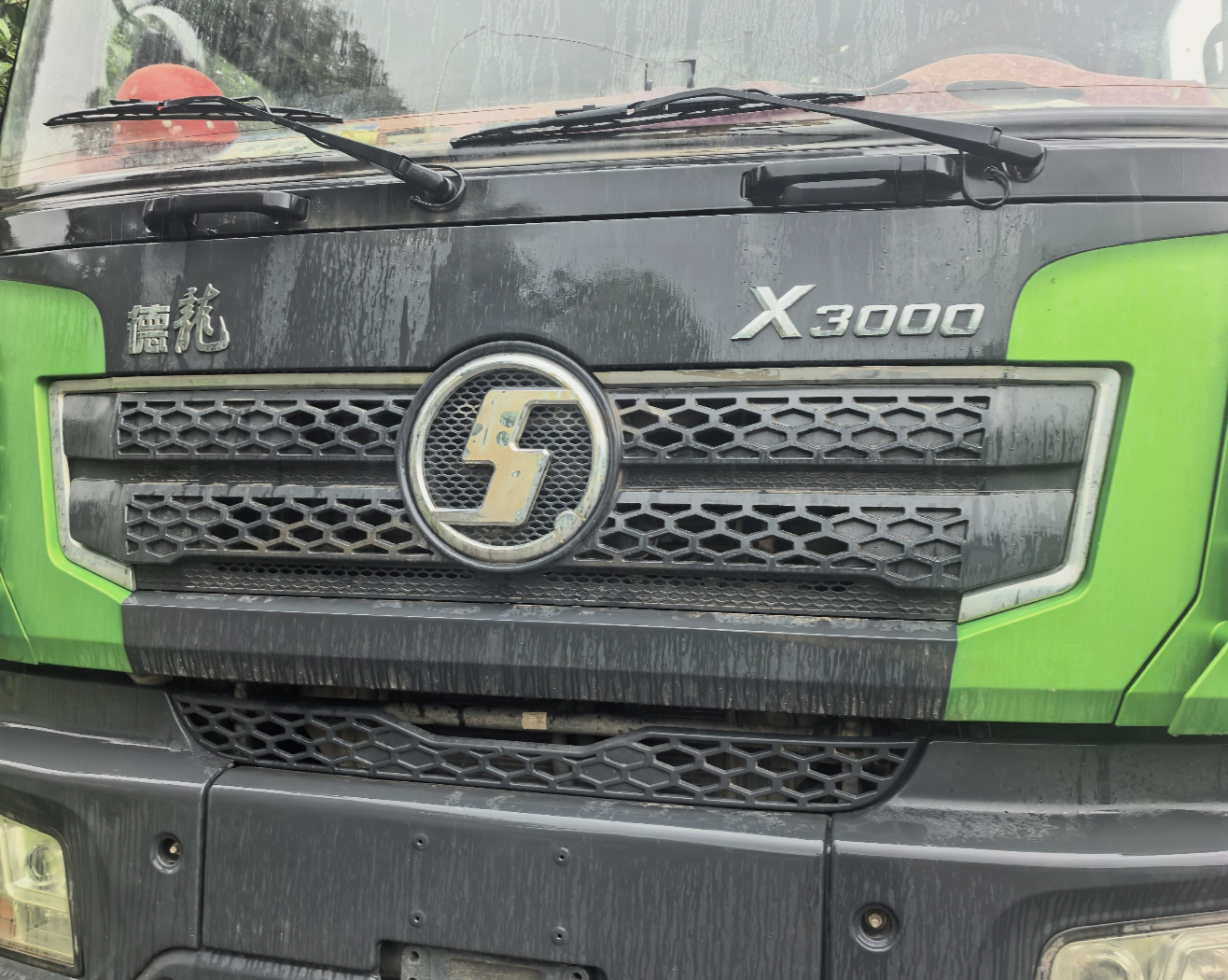 陕汽 德龙X3000 430马力 8×4 自卸车 2