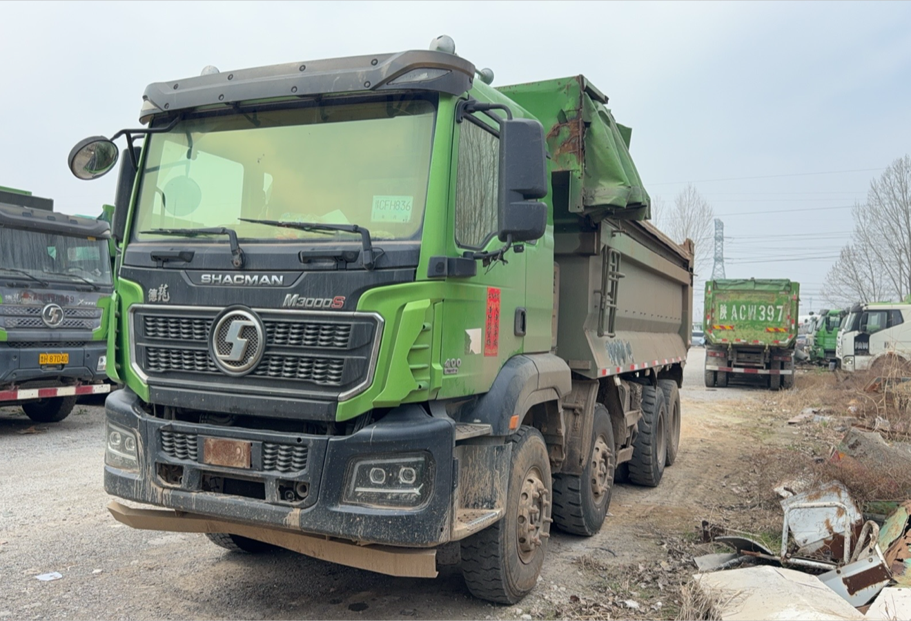陕汽 德龙M3000S 400马力 8×4 自卸车