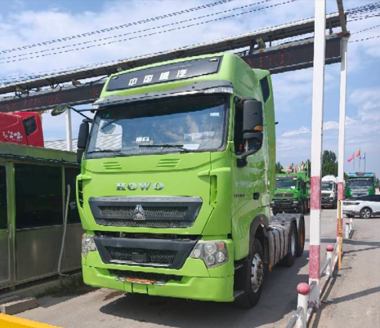 重汽豪沃 HOWO T7H 540马力 6×4 牵引车