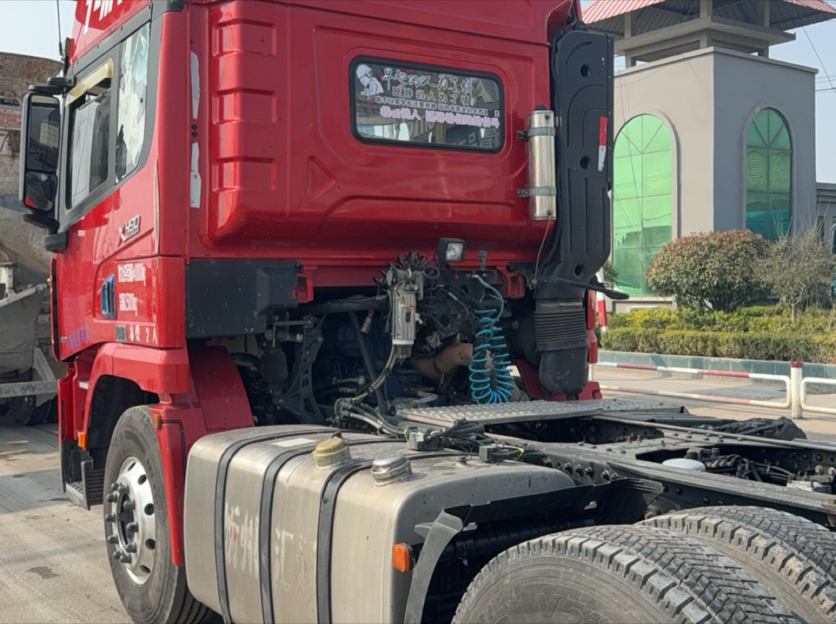 陕汽 德龙X3000 498马力 6×4 牵引车 2